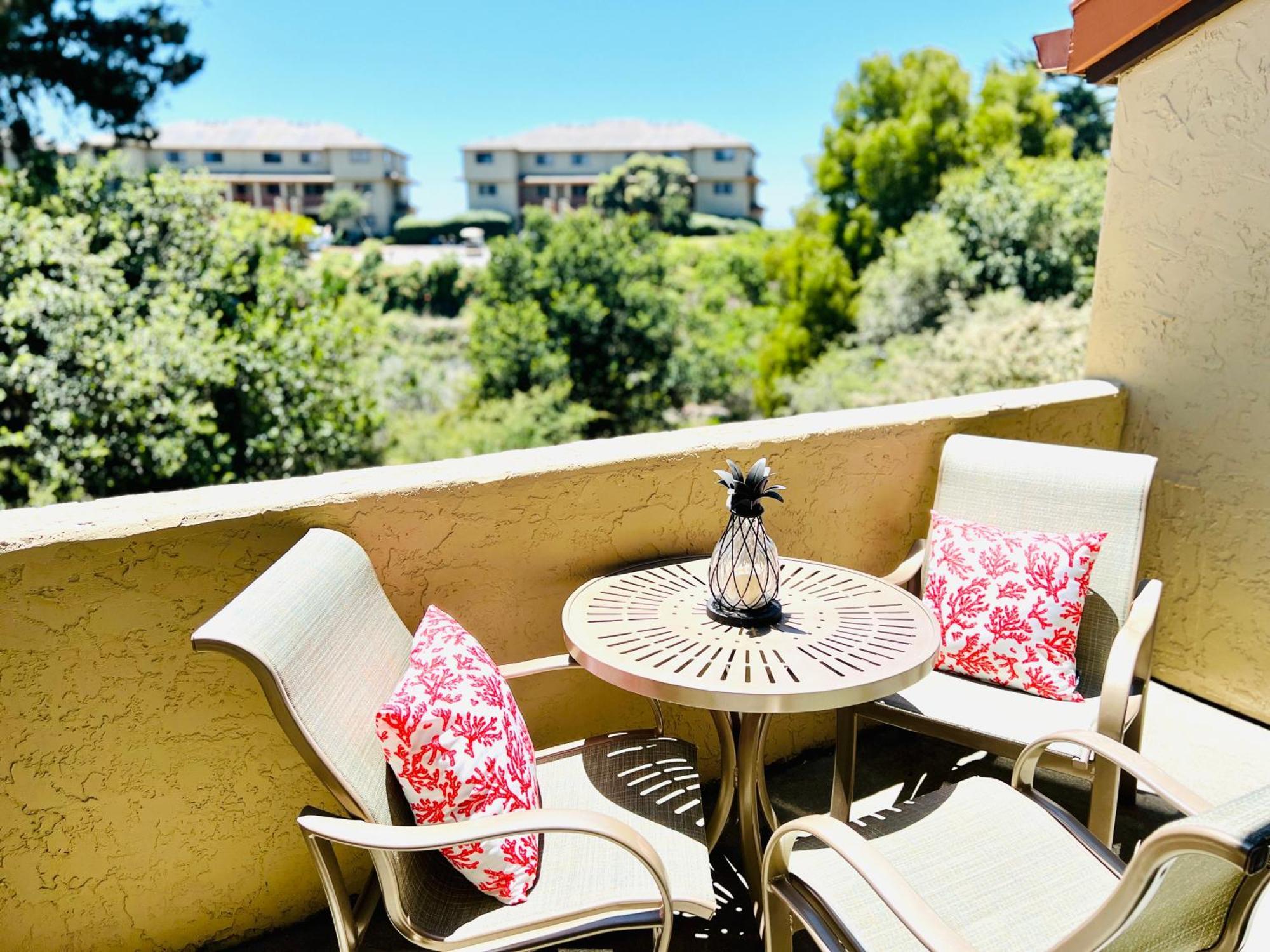 Luxury Villa - Flora View - Ground Level -Seascape أبتوس المظهر الخارجي الصورة